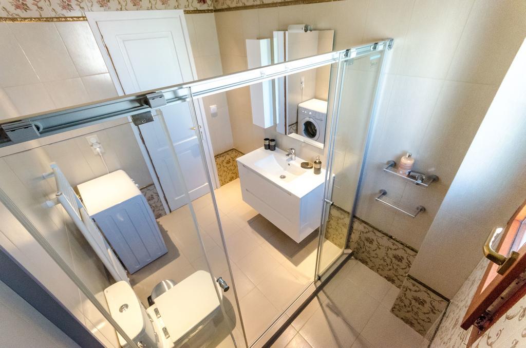 Leo - Unique Glyfada Apartment Athene Buitenkant foto